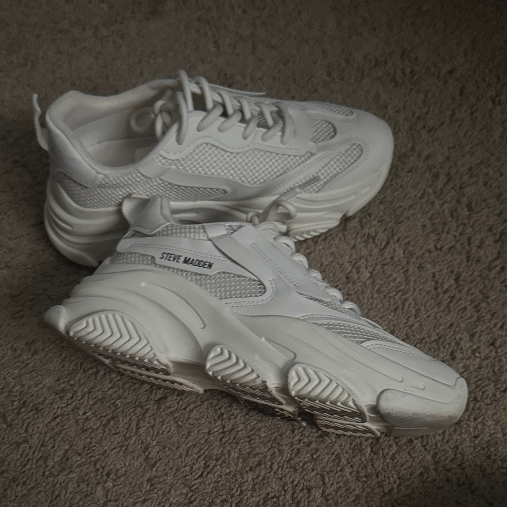 Steve Madden  All-White Chunky Sneakers